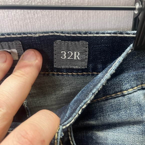 BKE Buckle Tyler Straight Leg Jeans Mens 32R Blue Denim Stretch Stitches 1936 - Picture 3 of 10